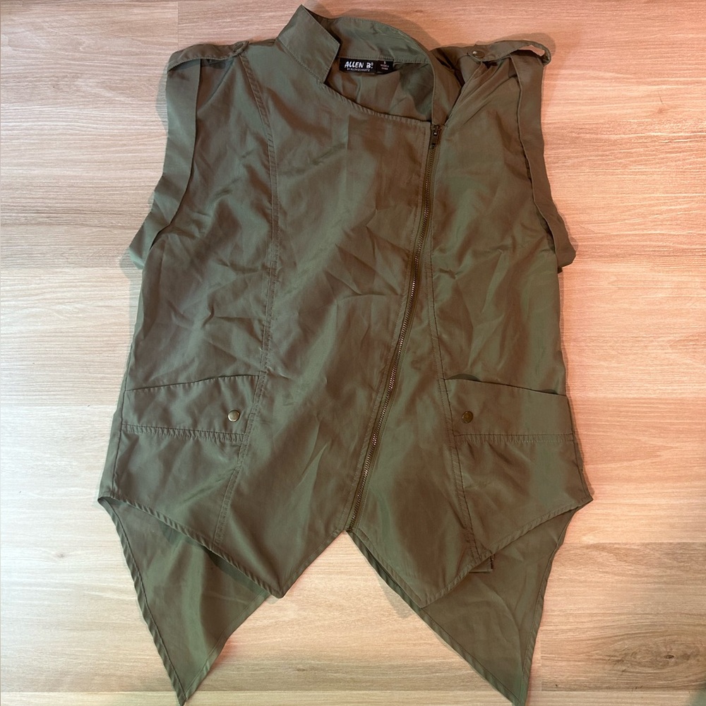 Army green | asymmetrical tank | Allen B | small